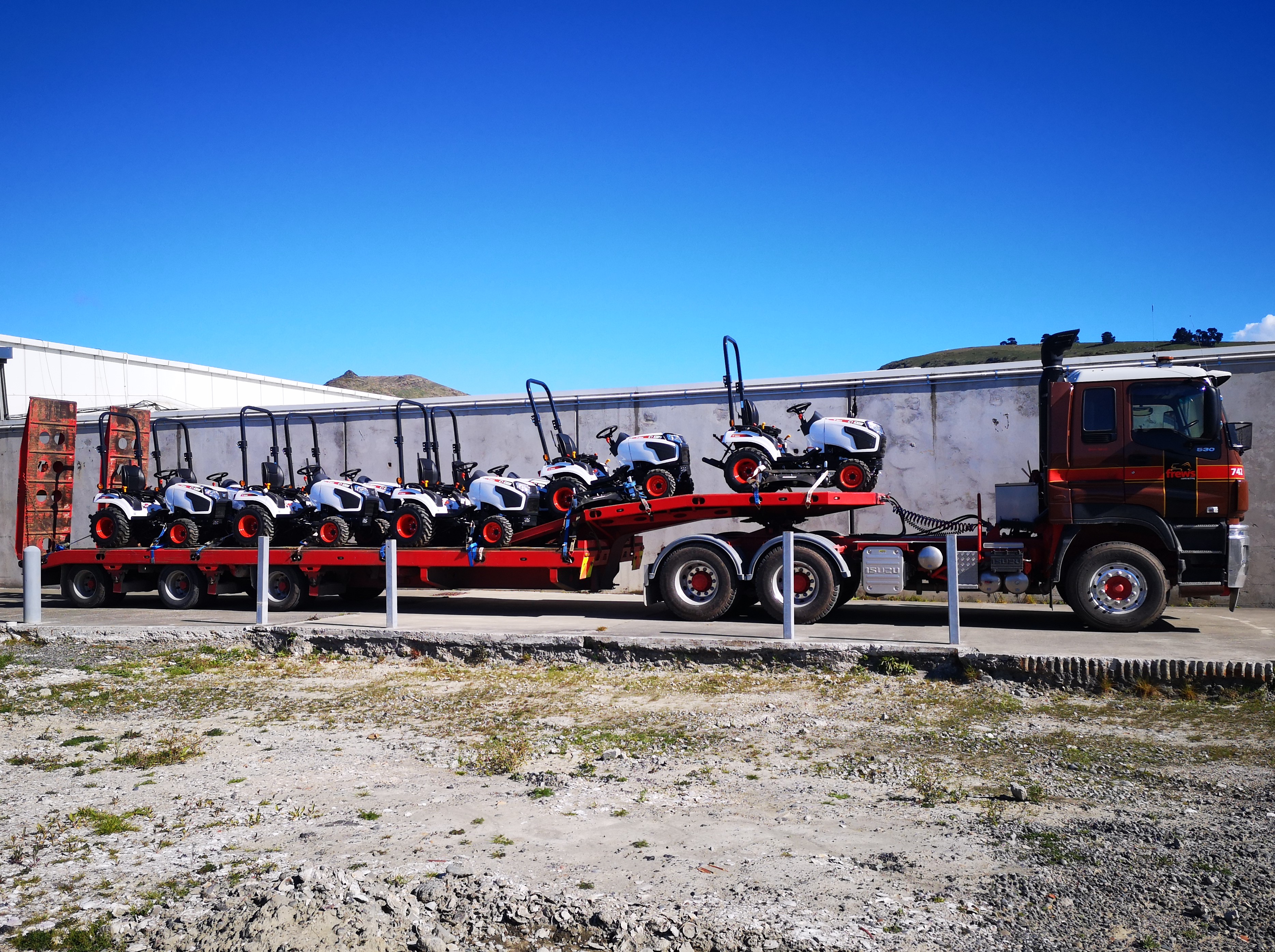 Frews bulk cartage truck